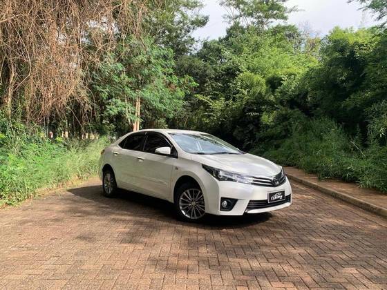 TOYOTA COROLLA 2016