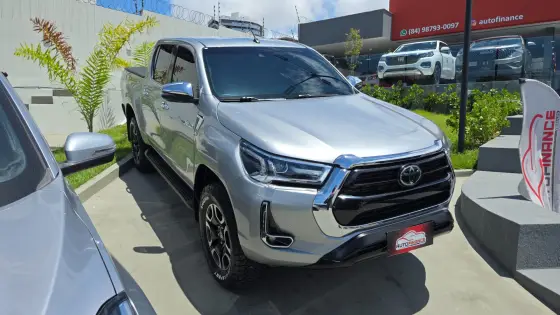 TOYOTA HILUX 2021