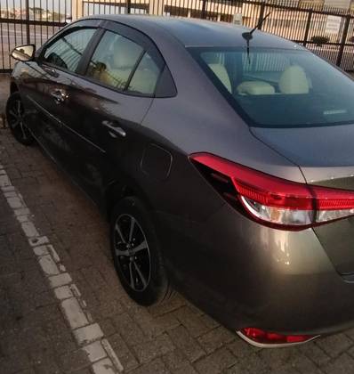 TOYOTA YARIS 2021