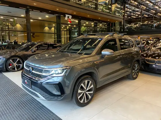 VOLKSWAGEN TAOS 2022
