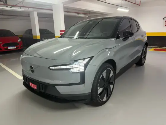 VOLVO EX30 2024