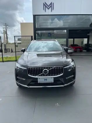 VOLVO XC60 2023