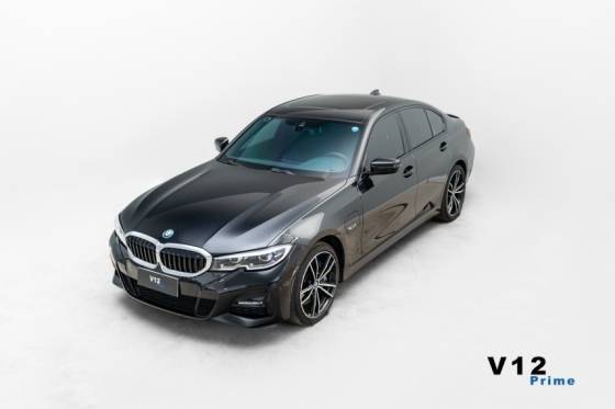 BMW 330e 2022