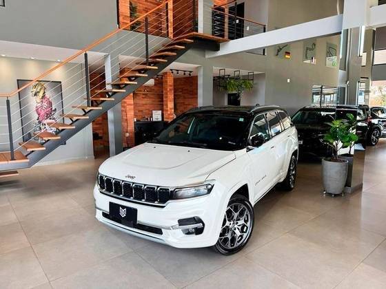JEEP COMMANDER 2023