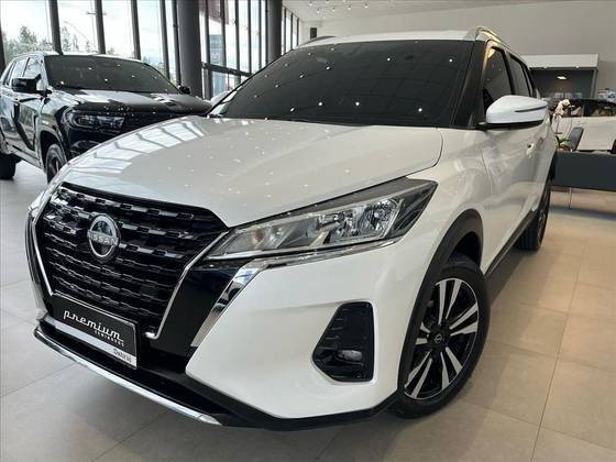 NISSAN KICKS 2024
