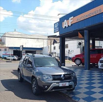 RENAULT DUSTER 2018