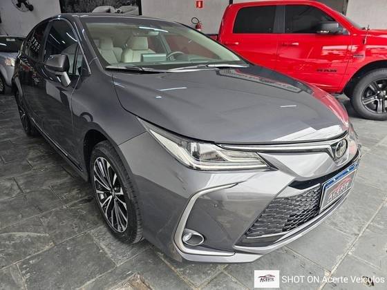 TOYOTA COROLLA 2024