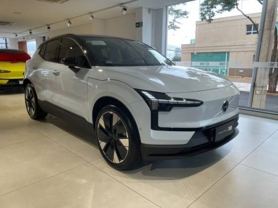 VOLVO EX30 2024