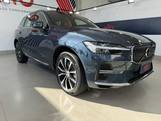 VOLVO XC60 2023