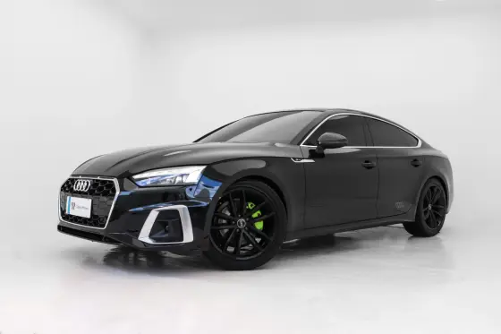 AUDI A5 2023