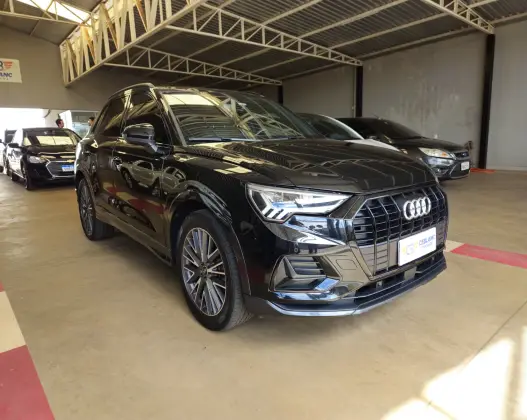 AUDI Q3 2021