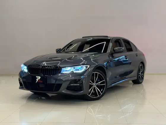 BMW 330e 2022