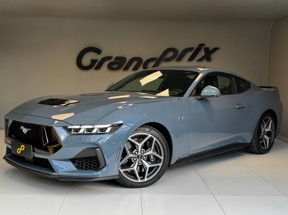 FORD MUSTANG 2024