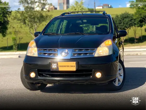 NISSAN LIVINA 2012