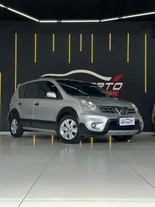 NISSAN LIVINA 2012