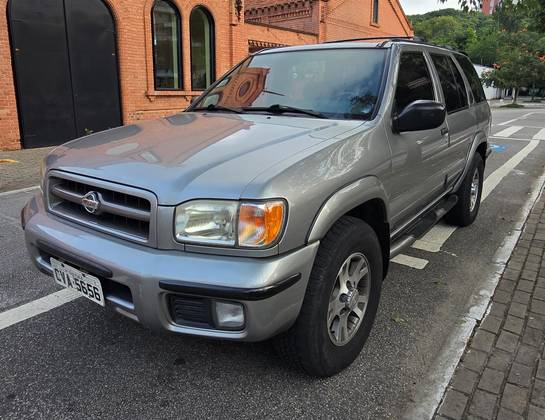 NISSAN PATHFINDER 2000