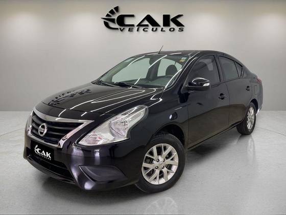 NISSAN VERSA 2020
