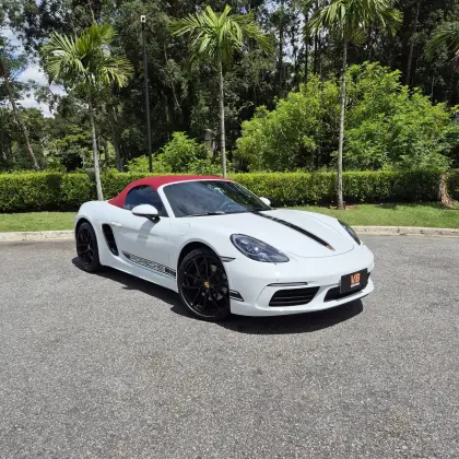 PORSCHE 718 2024