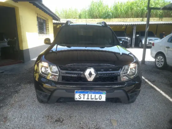 RENAULT DUSTER 2017