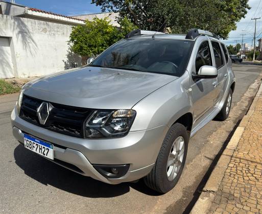RENAULT DUSTER 2017