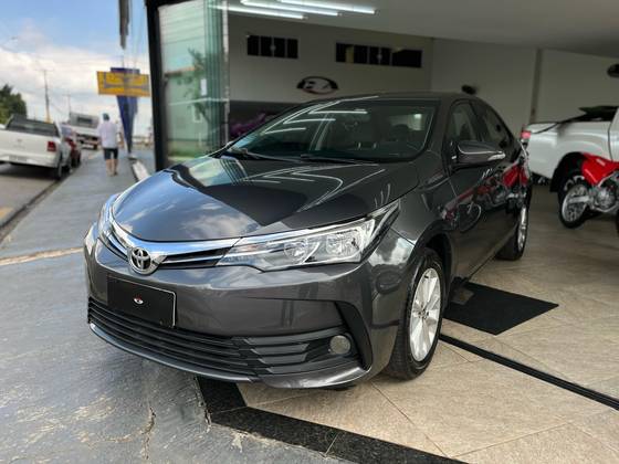 TOYOTA COROLLA 2018