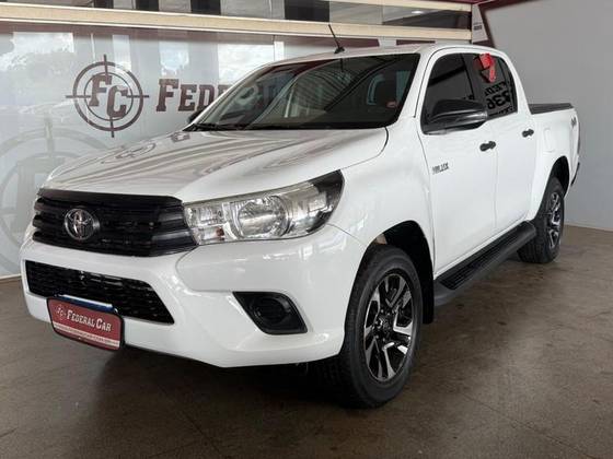 TOYOTA HILUX 2020
