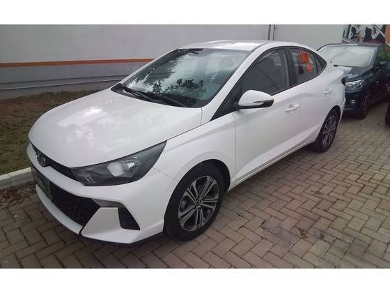 HYUNDAI HB20S 2024