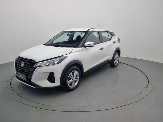 NISSAN KICKS 2024