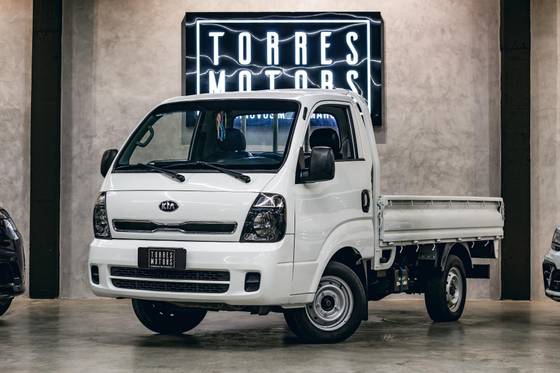 KIA BONGO 2018