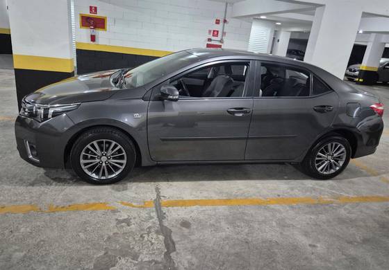 TOYOTA COROLLA 2015