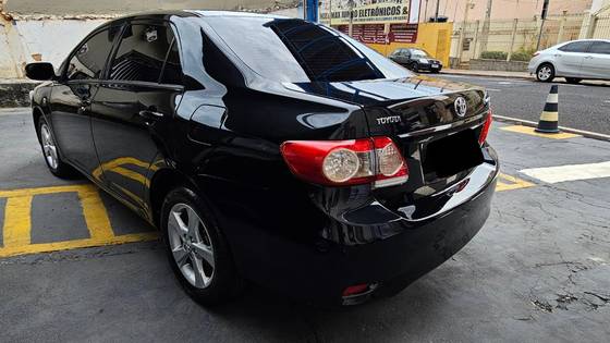 TOYOTA COROLLA 2014