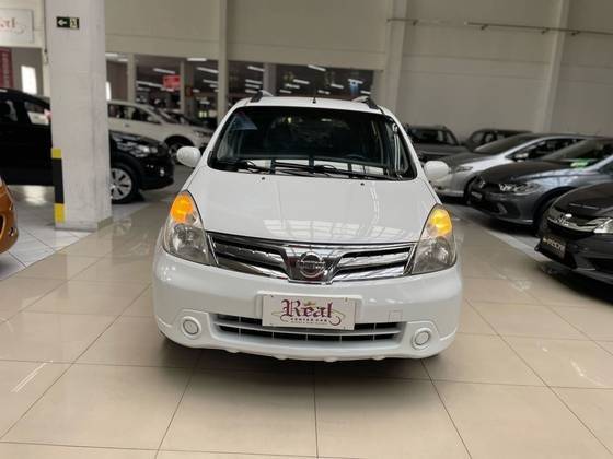 NISSAN LIVINA 2014