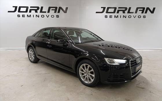 AUDI A4 2018