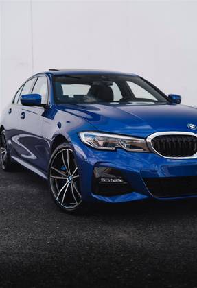 BMW 330e 2022