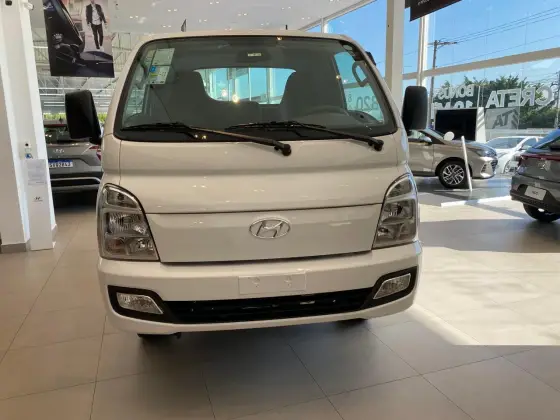 HYUNDAI HR 2025