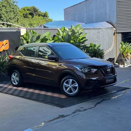 NISSAN KICKS 2020
