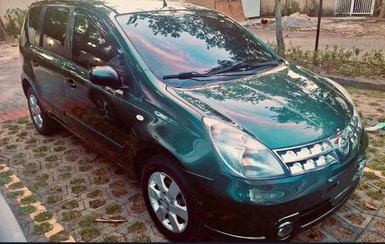 NISSAN LIVINA 2012