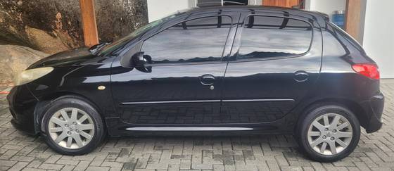 PEUGEOT 207 2010