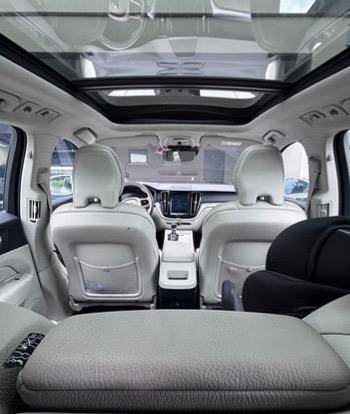 VOLVO XC60 2019