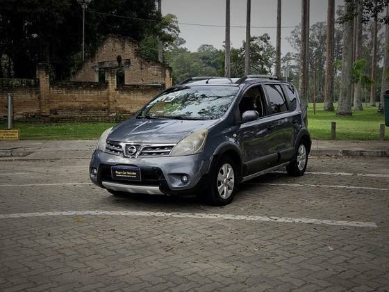 NISSAN LIVINA 2013