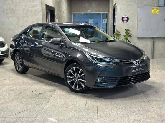 TOYOTA COROLLA 2018