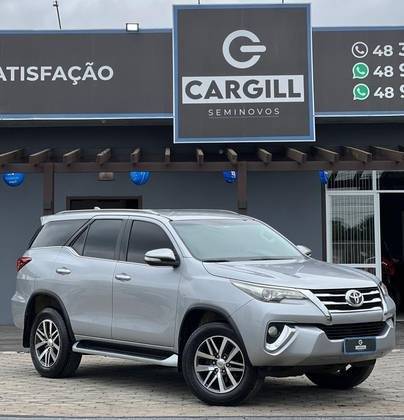 TOYOTA HILUX 2018