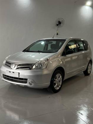 NISSAN LIVINA 2013