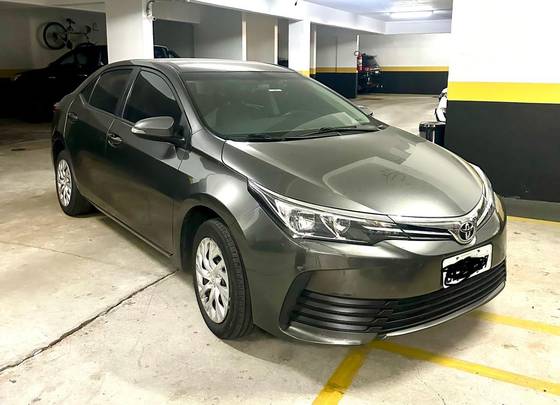 TOYOTA COROLLA 2018