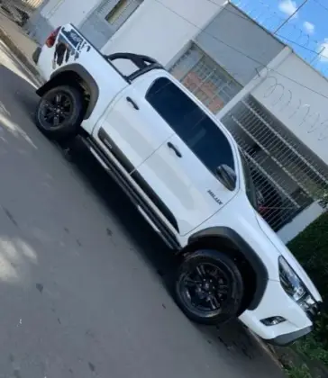 TOYOTA HILUX 2018
