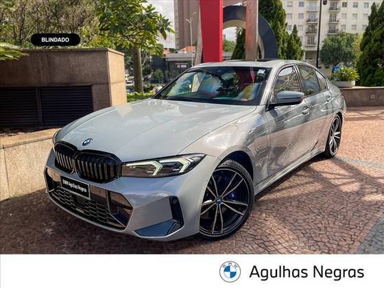 BMW 330e 2023