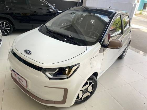 JAC E-JS1 2025