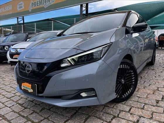 NISSAN LEAF 2023