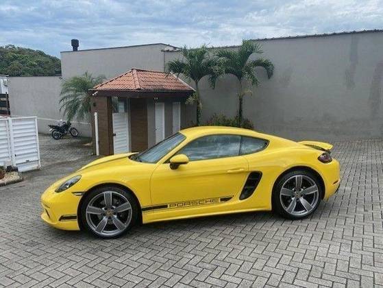 PORSCHE 718 2024