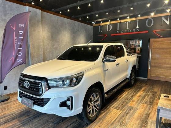 TOYOTA HILUX 2016